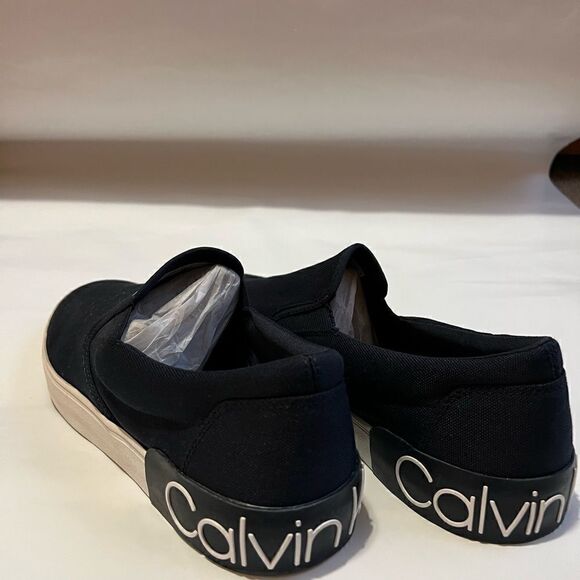 Disney Christmas 2025 Lil Rin Rin Plush Badge Red New